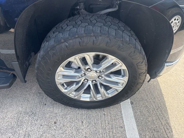 Used 2022 Chevrolet Silverado 1500 LTZ image 11