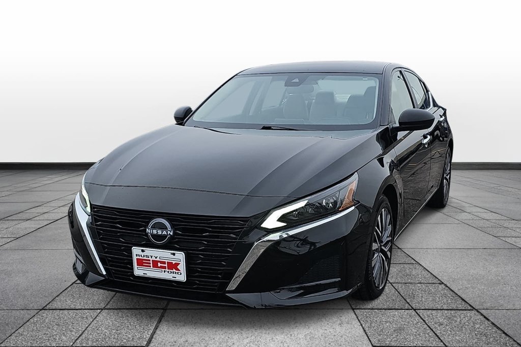 Used 2025 Nissan Altima 2.5 SV