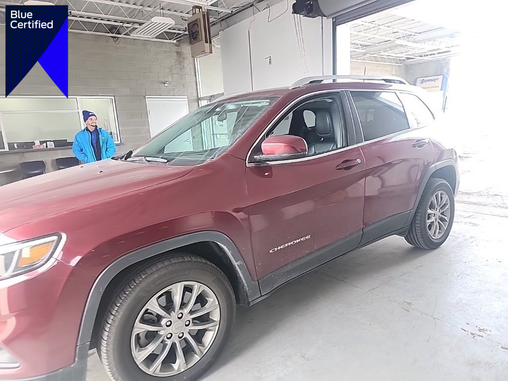 Used 2019 Jeep Cherokee Latitude Plus w/ Cold Weather Group image 1