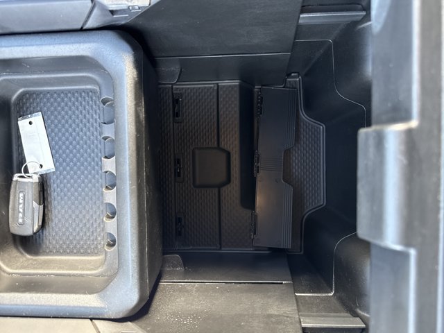 Used 2025 RAM 1500 Laramie AWD/4WD image 14