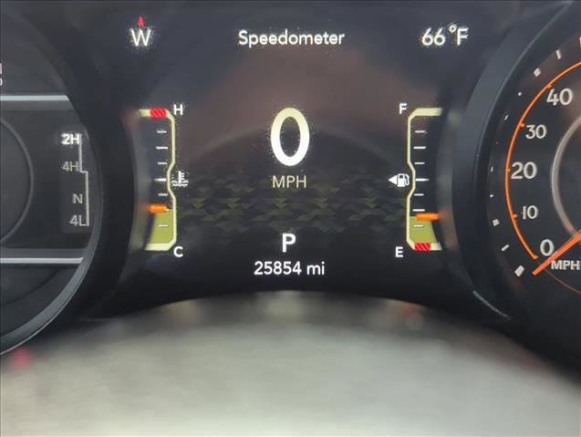 Used 2025 Jeep Wrangler Rubicon w/ Convenience Group image 11