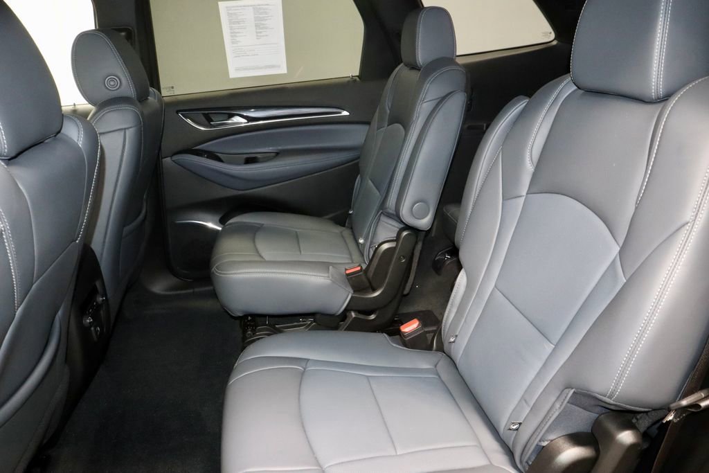 Used 2024 Buick Enclave Essence w/ Sport Touring Edition FWD image 21