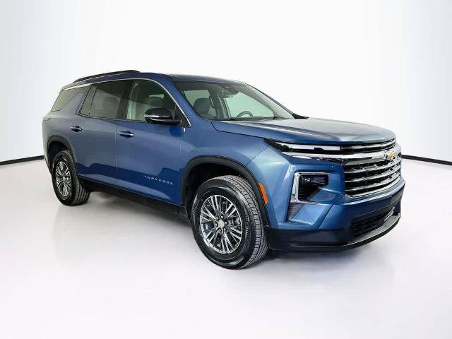 Used 2024 Chevrolet Traverse LT w/ LPO, Floor Liner Package FWD image 23