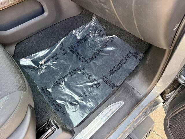 Used 2022 Chevrolet Silverado 1500 LT Trail Boss w/ LPO, Dark Essentials Package image 19