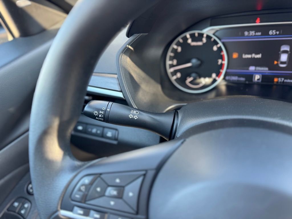Used 2025 Nissan Altima 2.5 SV AWD/4WD image 18