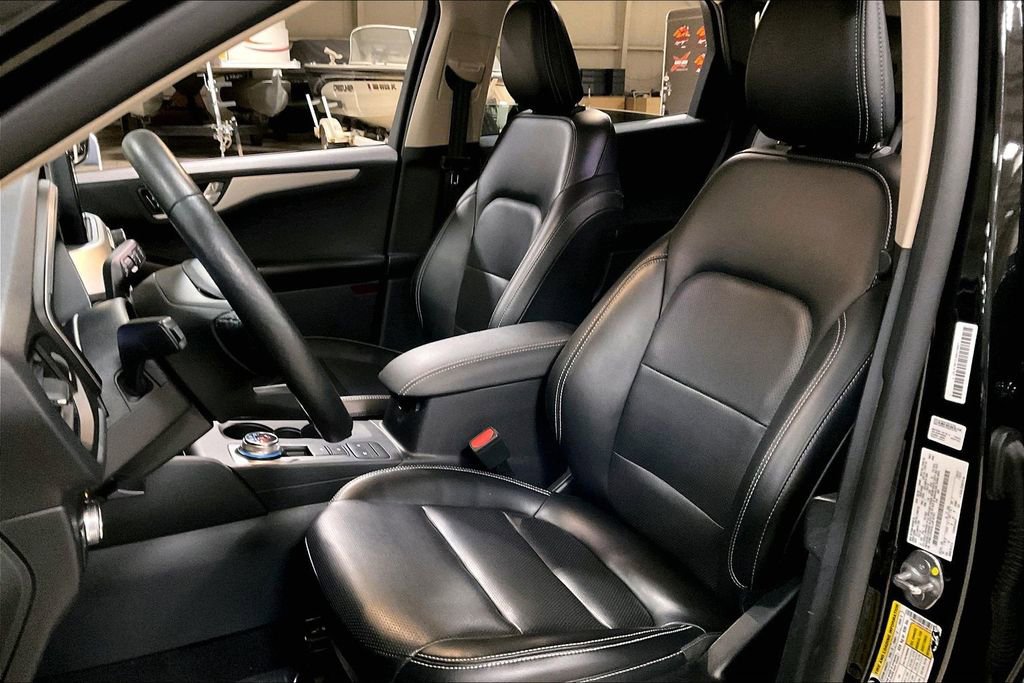 Certified 2020 Ford Escape SEL AWD/4WD image 23