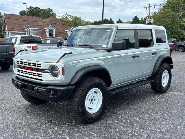 Certified 2023 Ford Bronco Heritage Edition AWD/4WD image 3