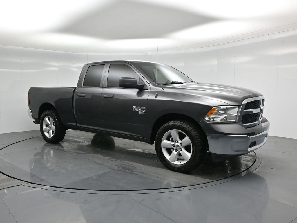 Used 2024 RAM 1500 Classic SLT image 3