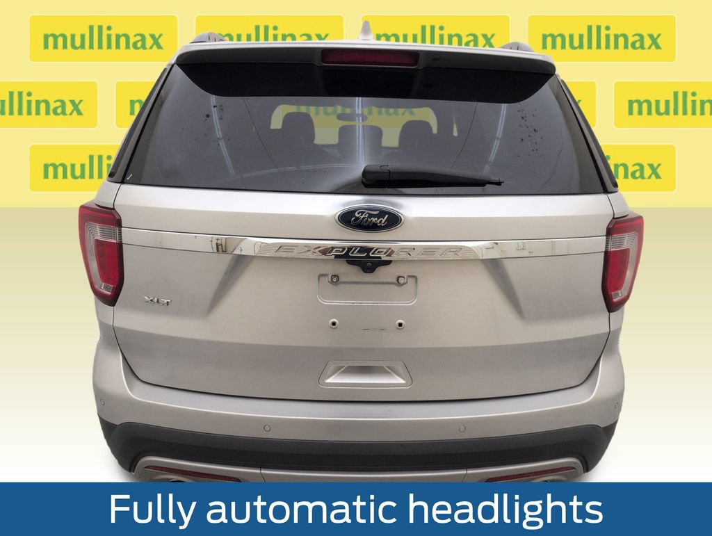 Certified 2017 Ford Explorer XLT w/ Equipment Group 202A FWD image 30