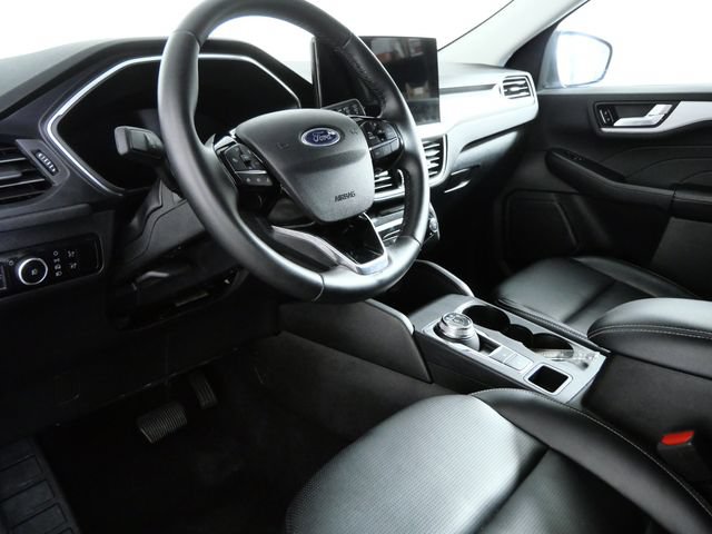 Certified 2025 Ford Escape Platinum AWD/4WD image 13