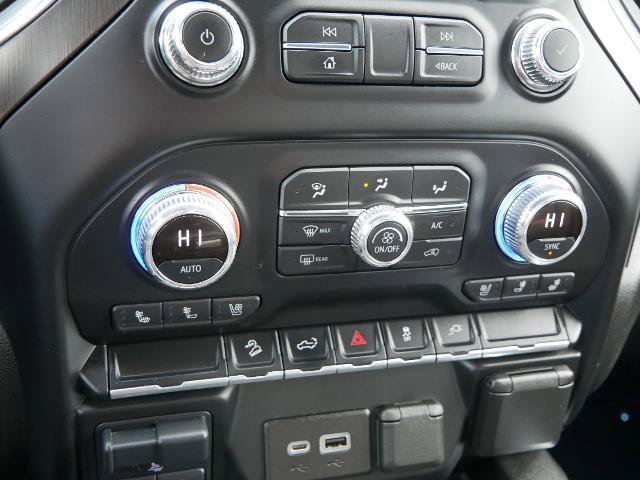 Used 2021 GMC Sierra 2500 AT4 w/ Snow Plow Prep/Camper Package AWD/4WD image 23
