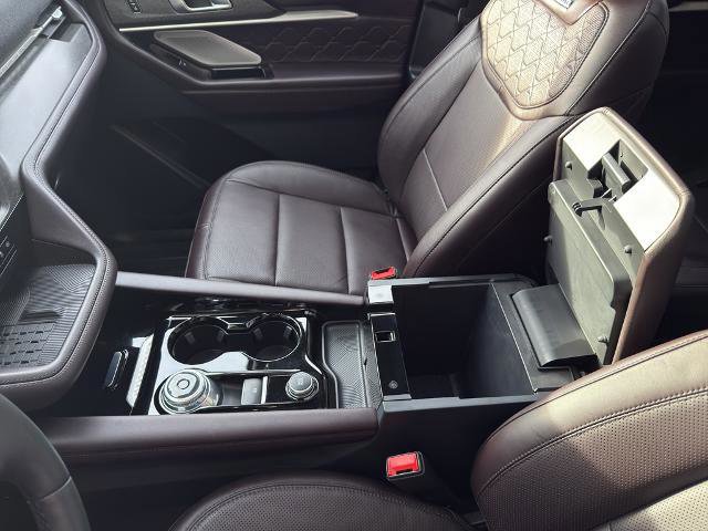 Certified 2025 Ford Explorer Platinum w/ LUX Leather Package image 25