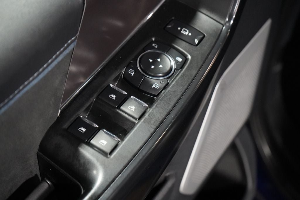 Certified 2026 Ford F350 Platinum AWD/4WD image 19