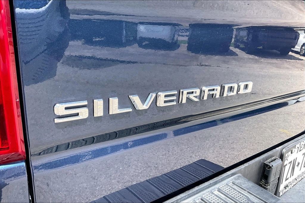 Used 2022 Chevrolet Silverado 1500 ZR2 w/ Technology Package AWD/4WD image 24