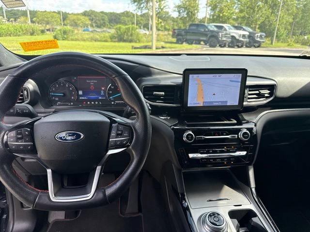 Certified 2023 Ford Explorer ST-Line w/ Class IV Trailer Tow Package RWD image 12