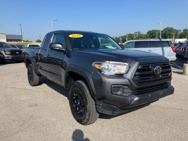 Used 2019 Toyota Tacoma SR w/ SX Package RWD image 3