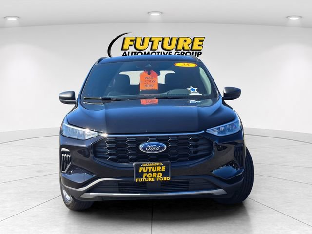 Certified 2025 Ford Escape ST-Line image 8