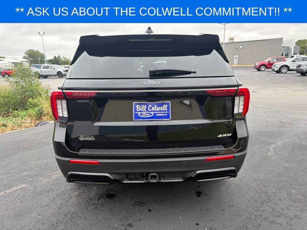 Certified 2025 Ford Explorer ST-Line w/ ST-Line Street Pack AWD/4WD image 5
