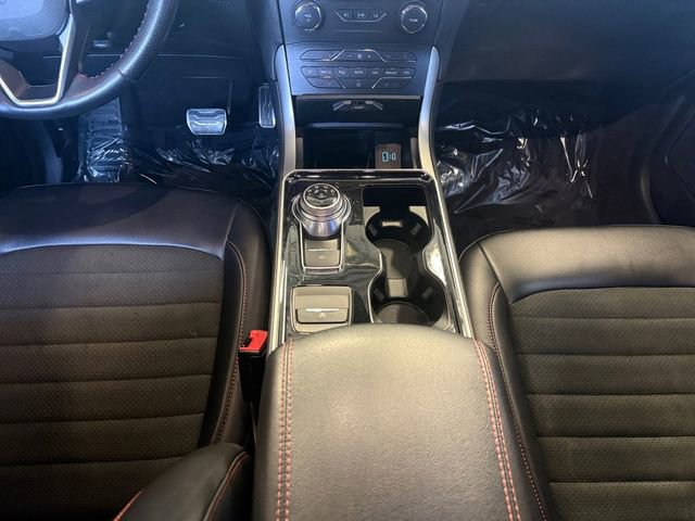 Certified 2020 Ford Edge ST-Line image 5