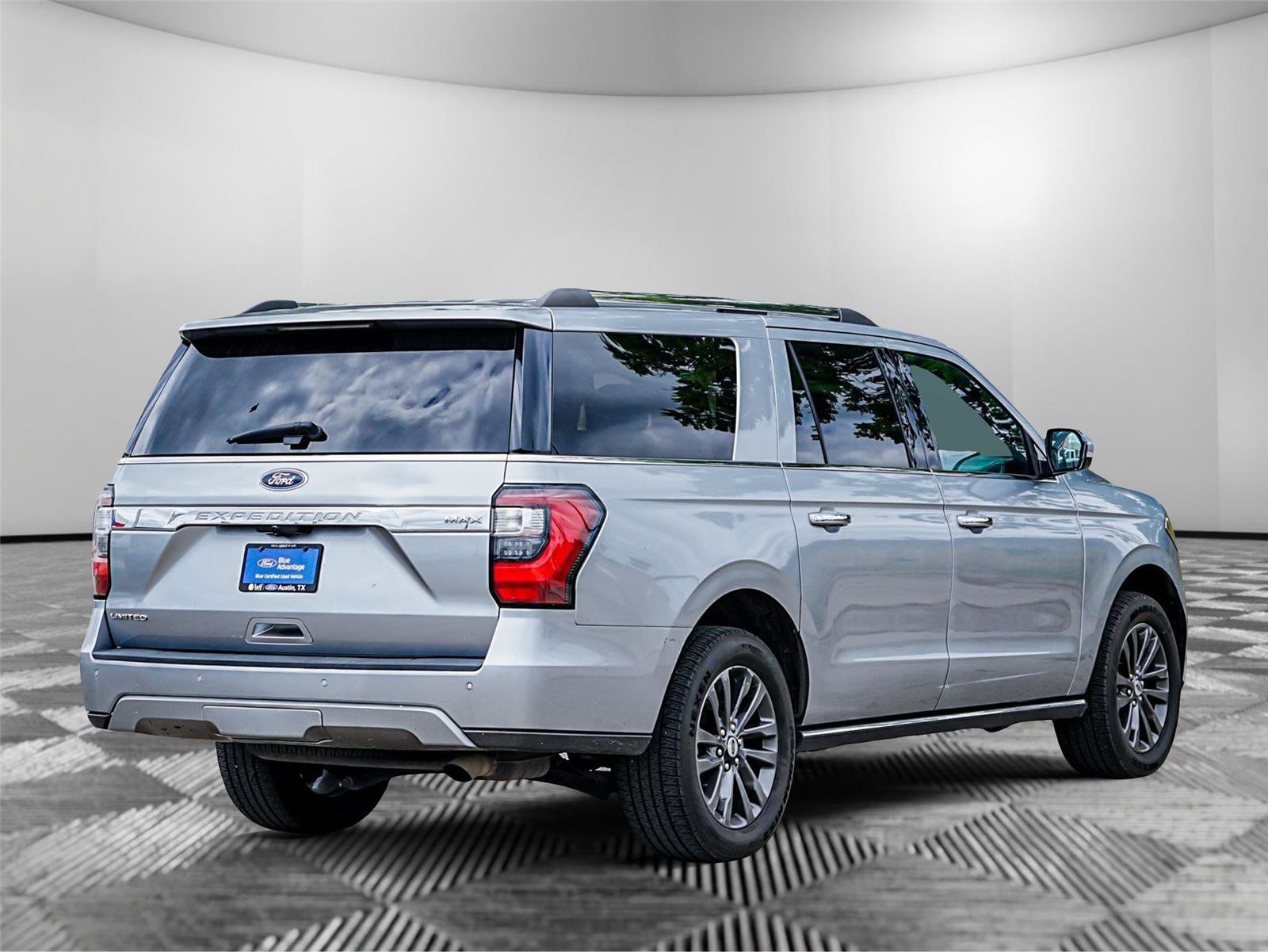 Certified 2021 Ford Expedition Max Limited RWD image 4