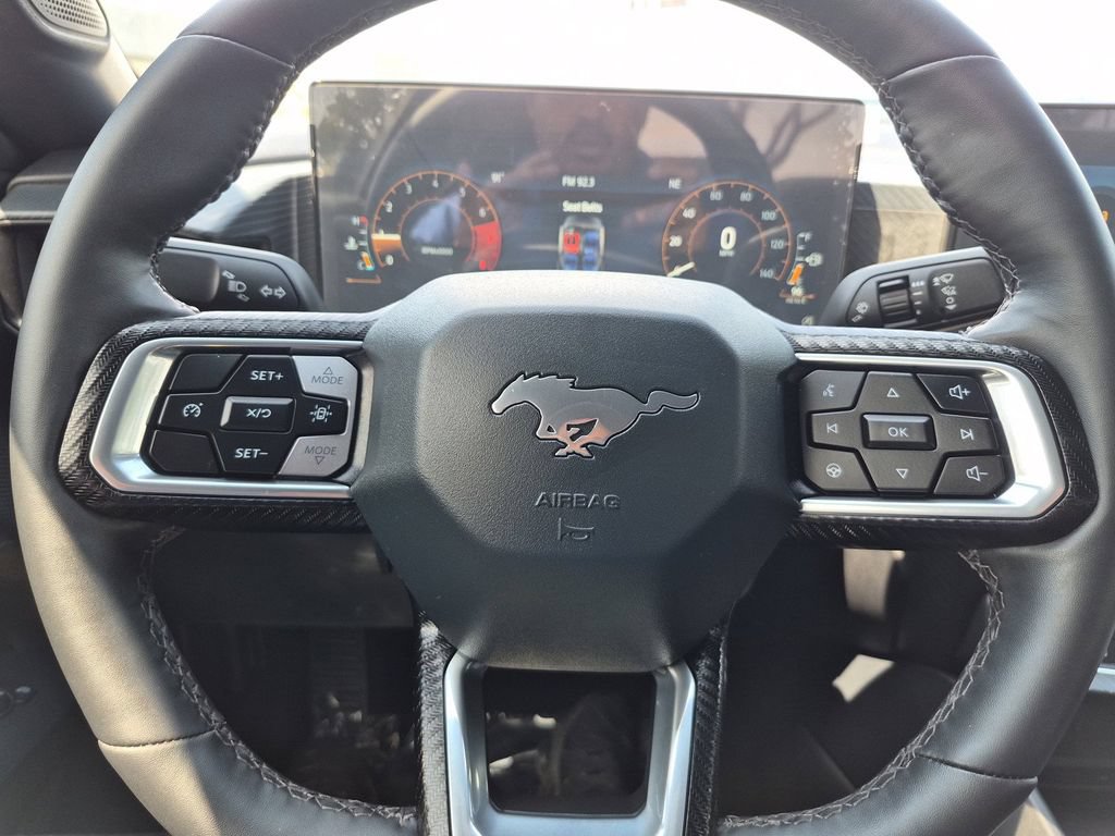 Certified 2025 Ford Mustang Coupe RWD image 22