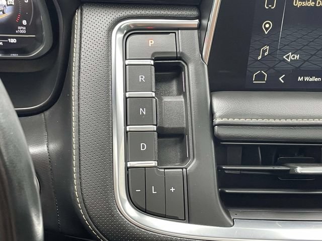 Used 2023 GMC Yukon SLT w/ SLT Premium Package AWD/4WD image 27