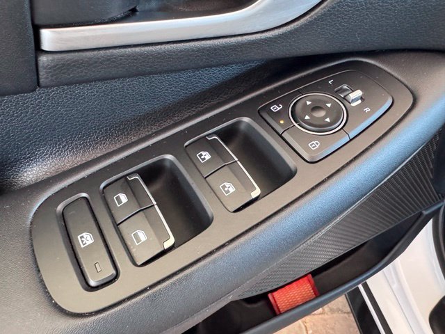 Used 2025 Hyundai Sonata SEL FWD image 10