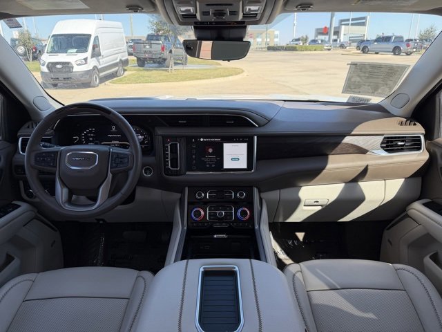 Used 2023 GMC Yukon XL Denali w/ Denali Reserve Package image 28