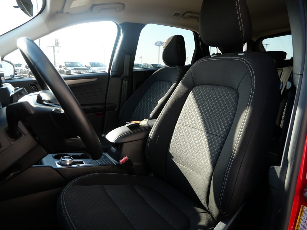 Certified 2024 Ford Escape Active AWD/4WD image 19