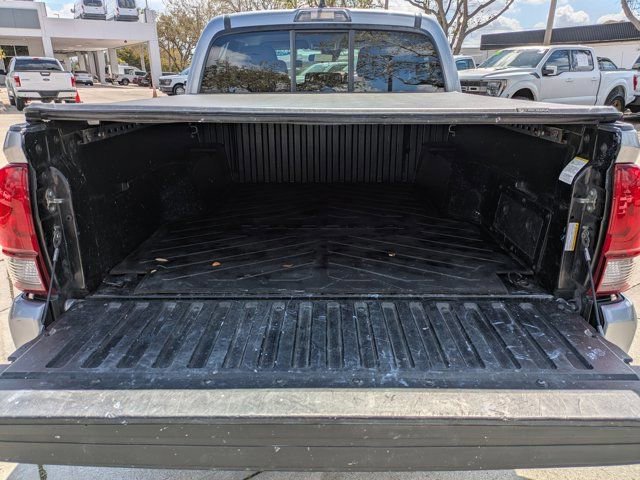 Used 2020 Toyota Tacoma SR w/ SR Convenience Package image 12