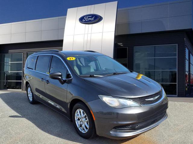 Used 2021 Chrysler Voyager Lxi image 4