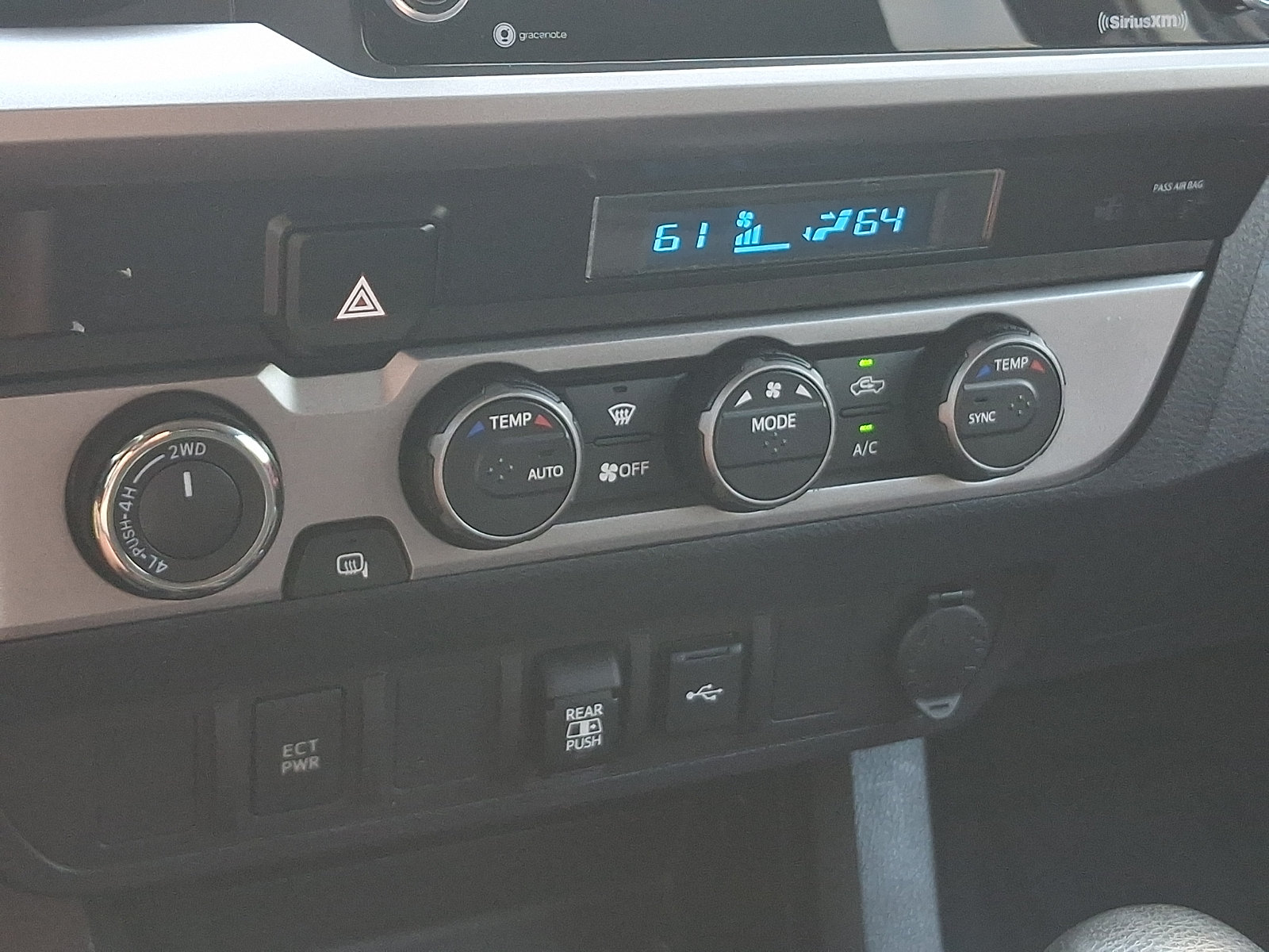 Used 2021 Toyota Tacoma SR5 AWD/4WD image 16