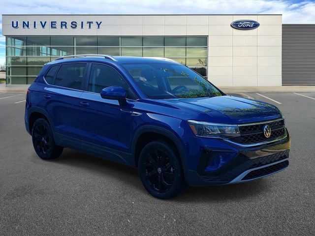 Used 2022 Volkswagen Taos SE AWD/4WD image 1