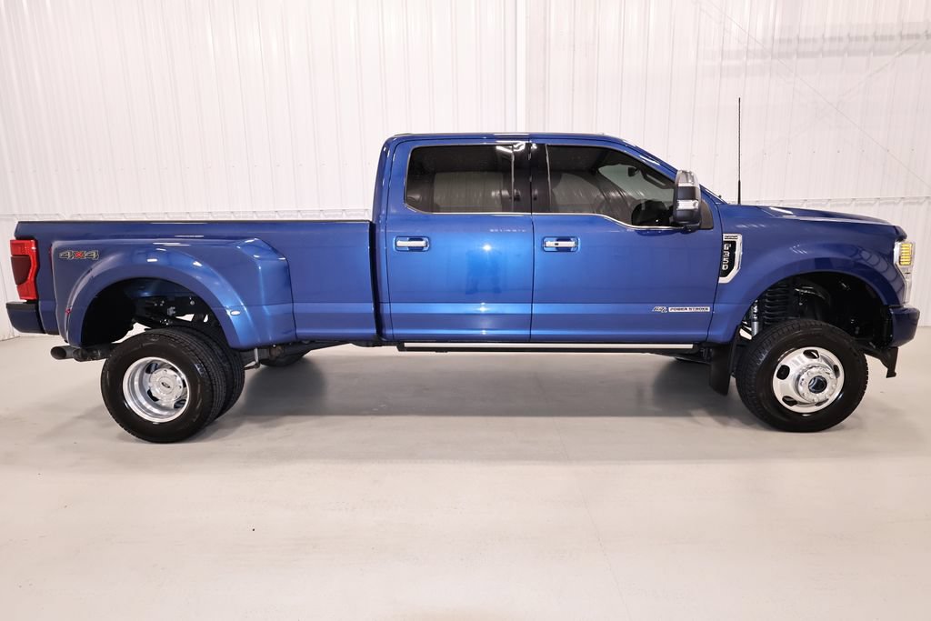 Certified 2022 Ford F350 Platinum AWD/4WD image 2