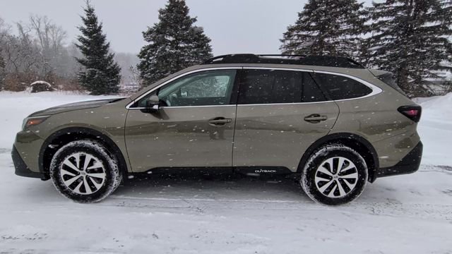 Used 2020 Subaru Outback Premium image 6