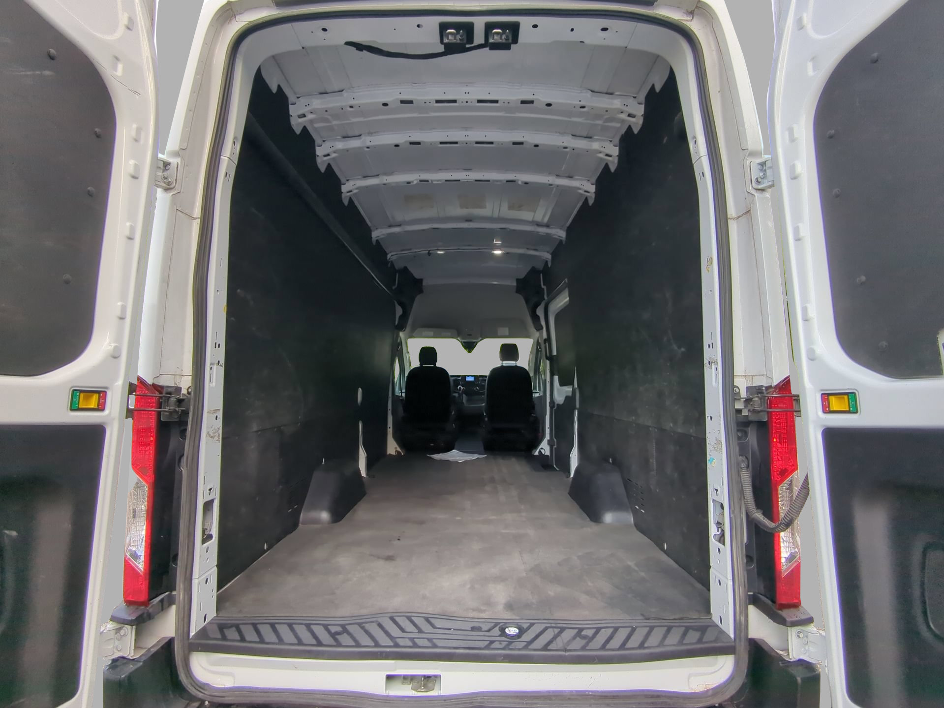 Certified 2022 Ford Transit 250 148 High Roof Extended AWD w/ Load Area Protection Package image 46