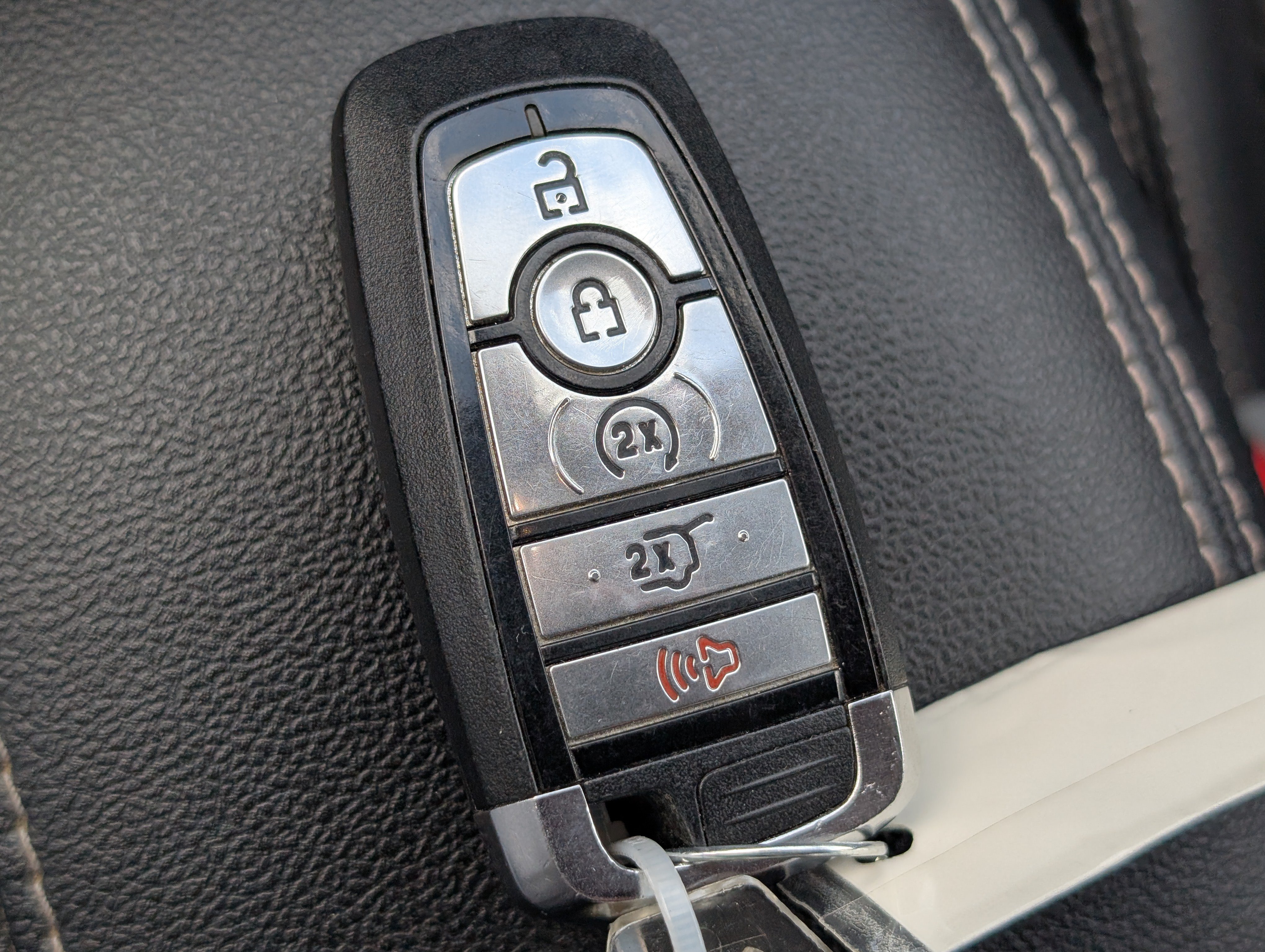 Certified 2023 Ford Escape SE FWD image 32