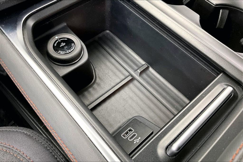 Certified 2025 Ford Expedition Max Active image 33