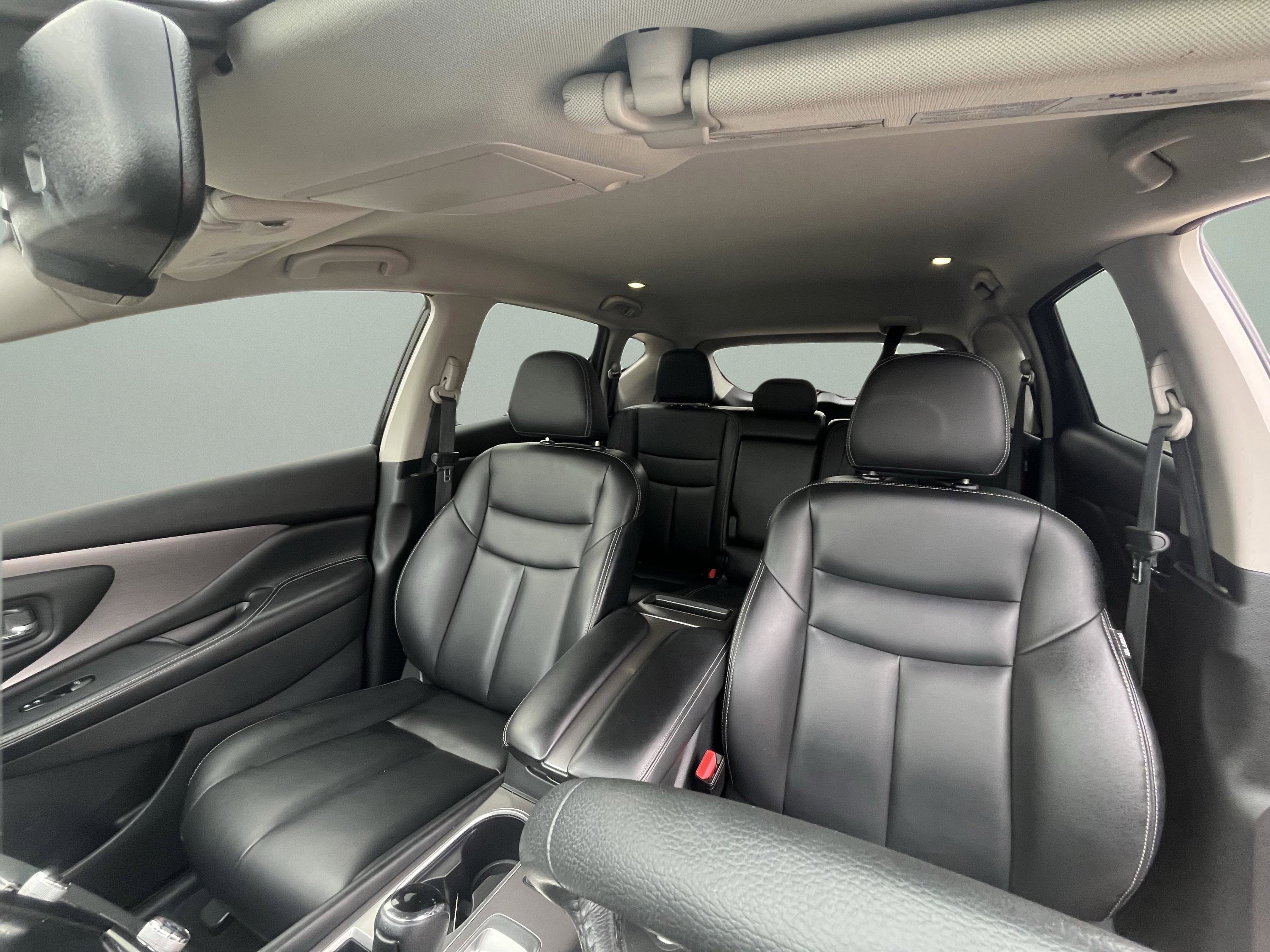 Used 2023 Nissan Murano SV w/ SV Midnight Edition Package image 27