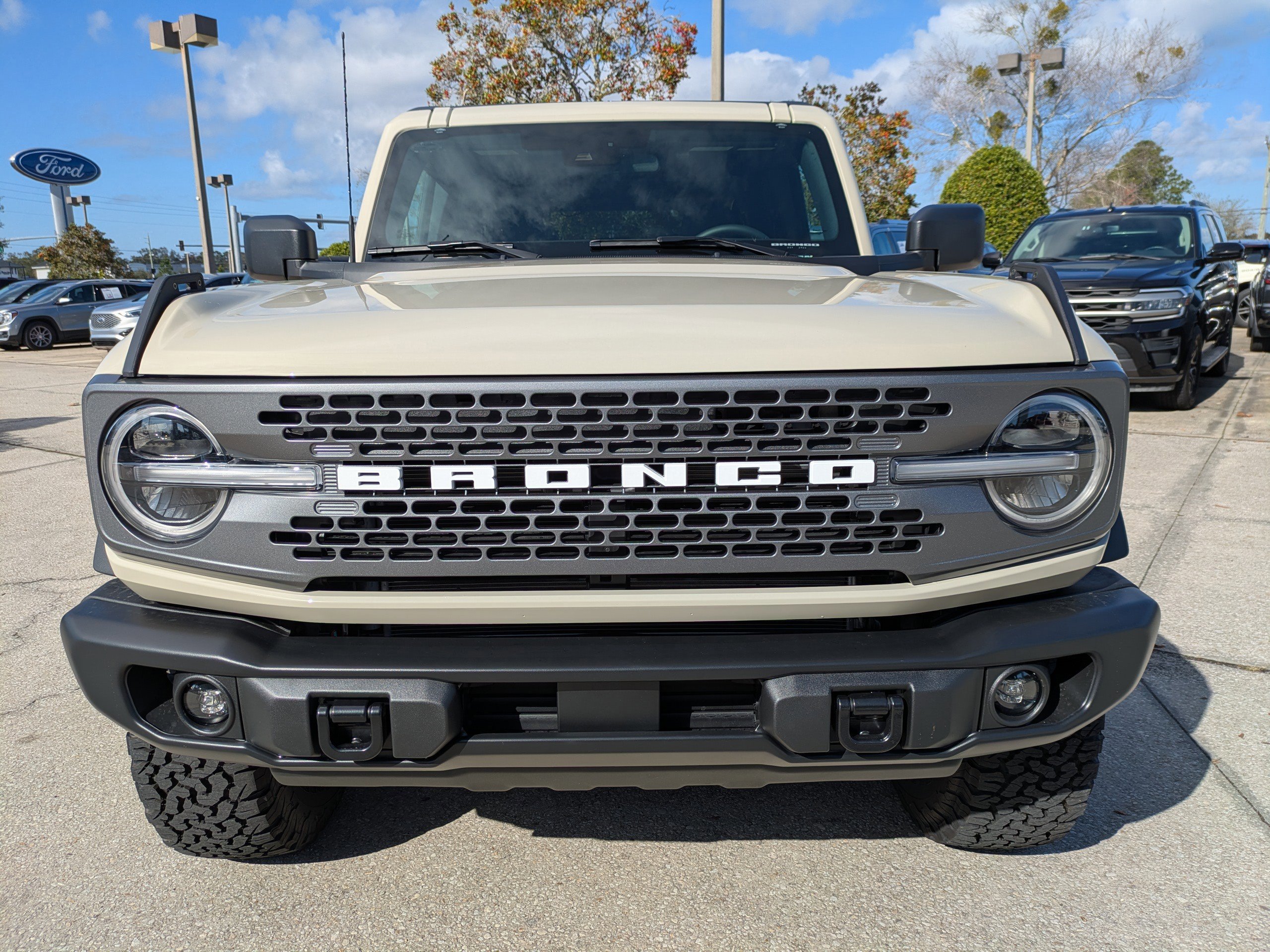 Certified 2025 Ford Bronco Badlands image 9