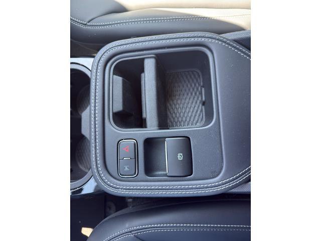 Certified 2025 Ford Mustang Mach-E Select w/ Comfort Package Lite RWD image 27