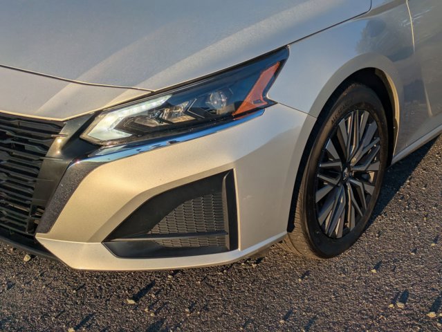 Used 2024 Nissan Altima 2.5 SV image 10