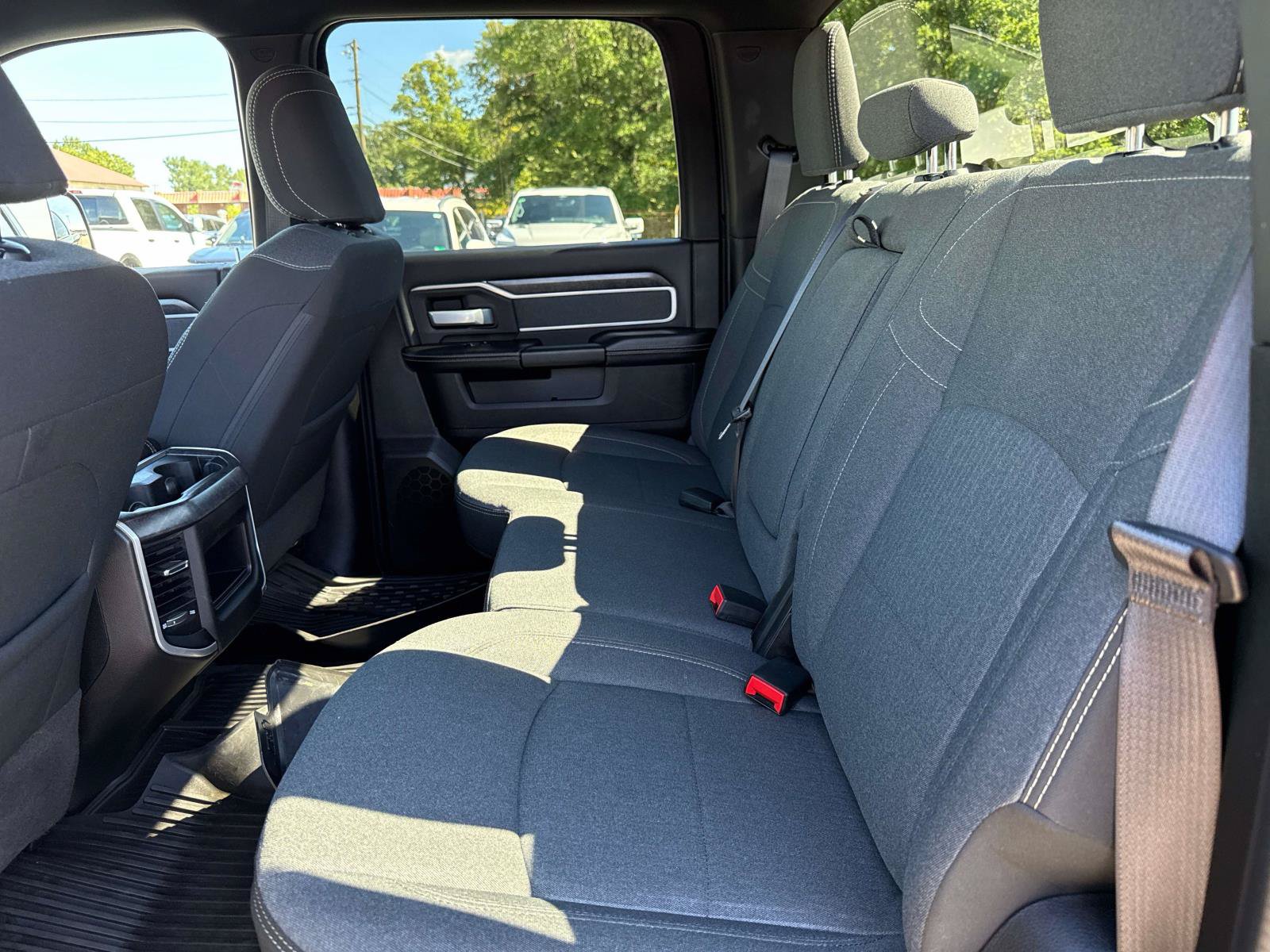 Used 2022 RAM 2500 Big Horn w/ Night Edition AWD/4WD image 27