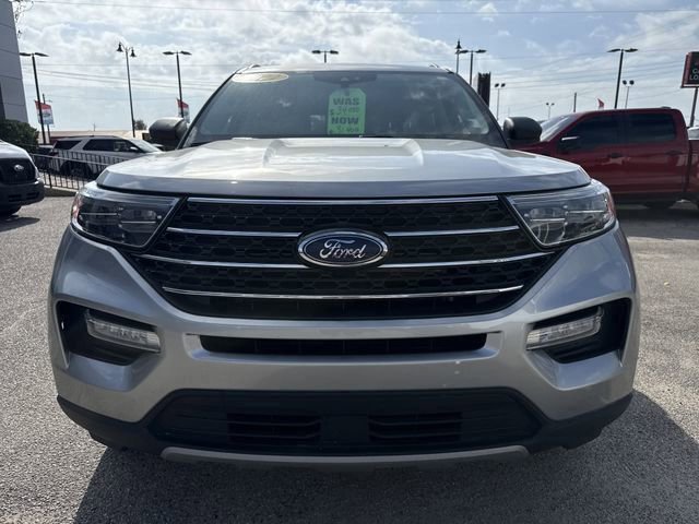 Certified 2022 Ford Explorer XLT w/ Equipment Group 202A image 29