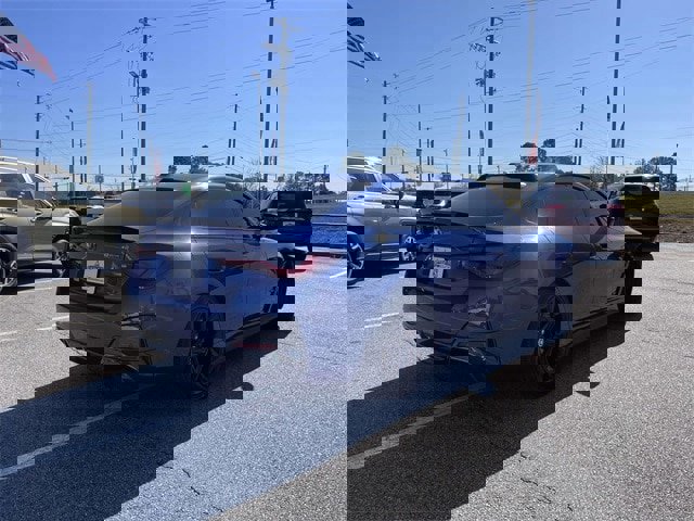 Used 2023 BMW i4 eDrive40 w/ M Sport Package image 3