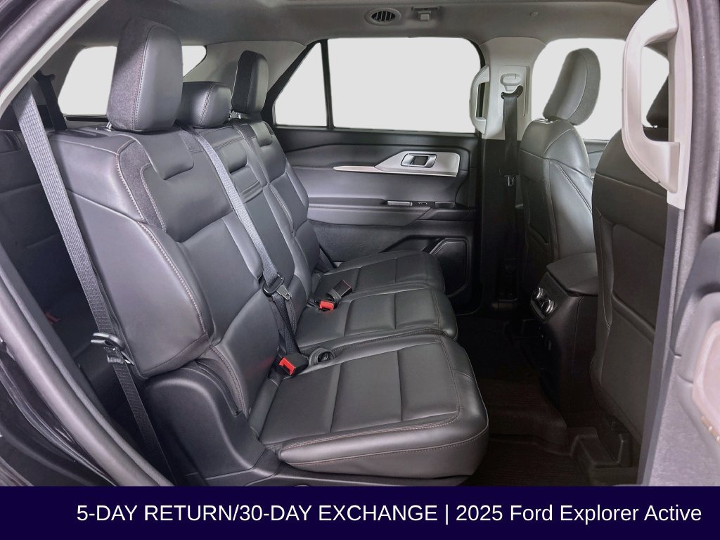 Certified 2025 Ford Explorer Active w/ Active Comfort Package AWD/4WD image 33