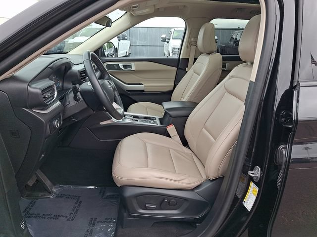 Certified 2023 Ford Explorer XLT w/ Equipment Group 202A AWD/4WD image 13