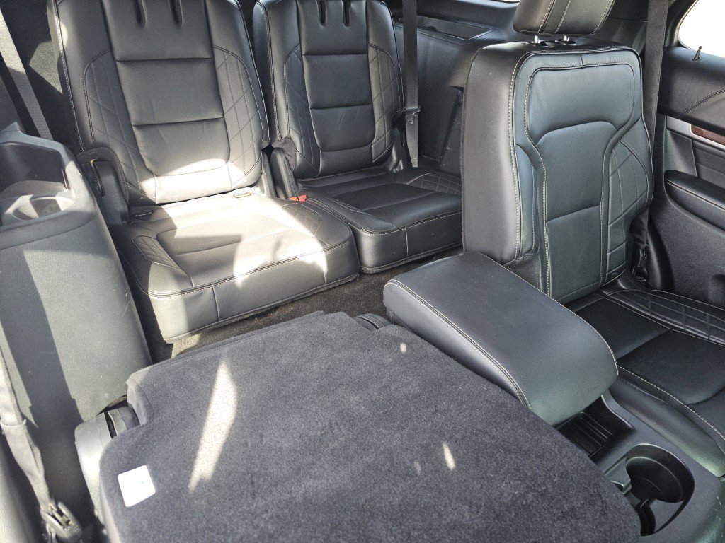 Certified 2018 Ford Explorer Platinum image 5