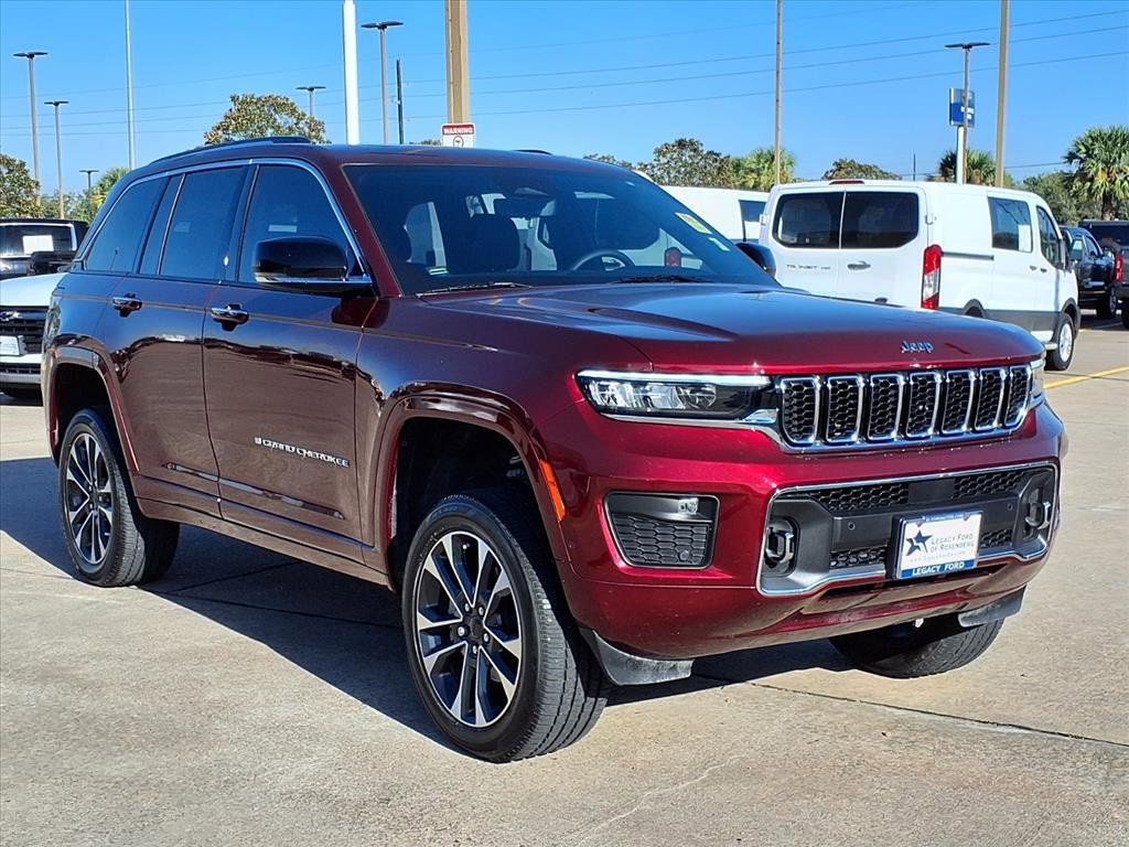 Used 2023 Jeep Grand Cherokee Overland w/ Luxury Tech Group IV image 31