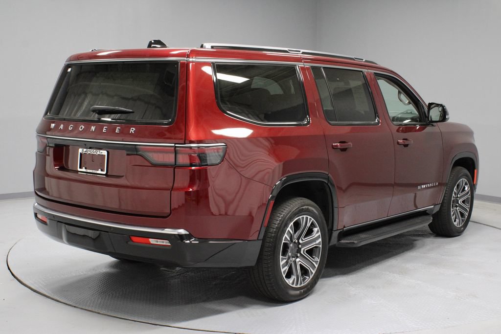 Used 2024 Jeep Wagoneer 4WD w/ Premium Group I image 12